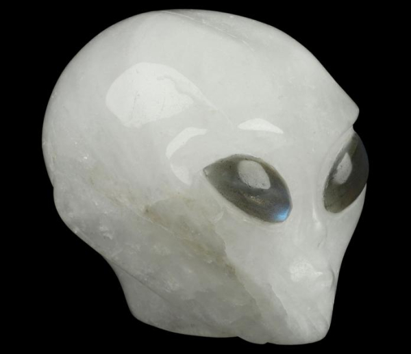 Alien Skull Bergkristall